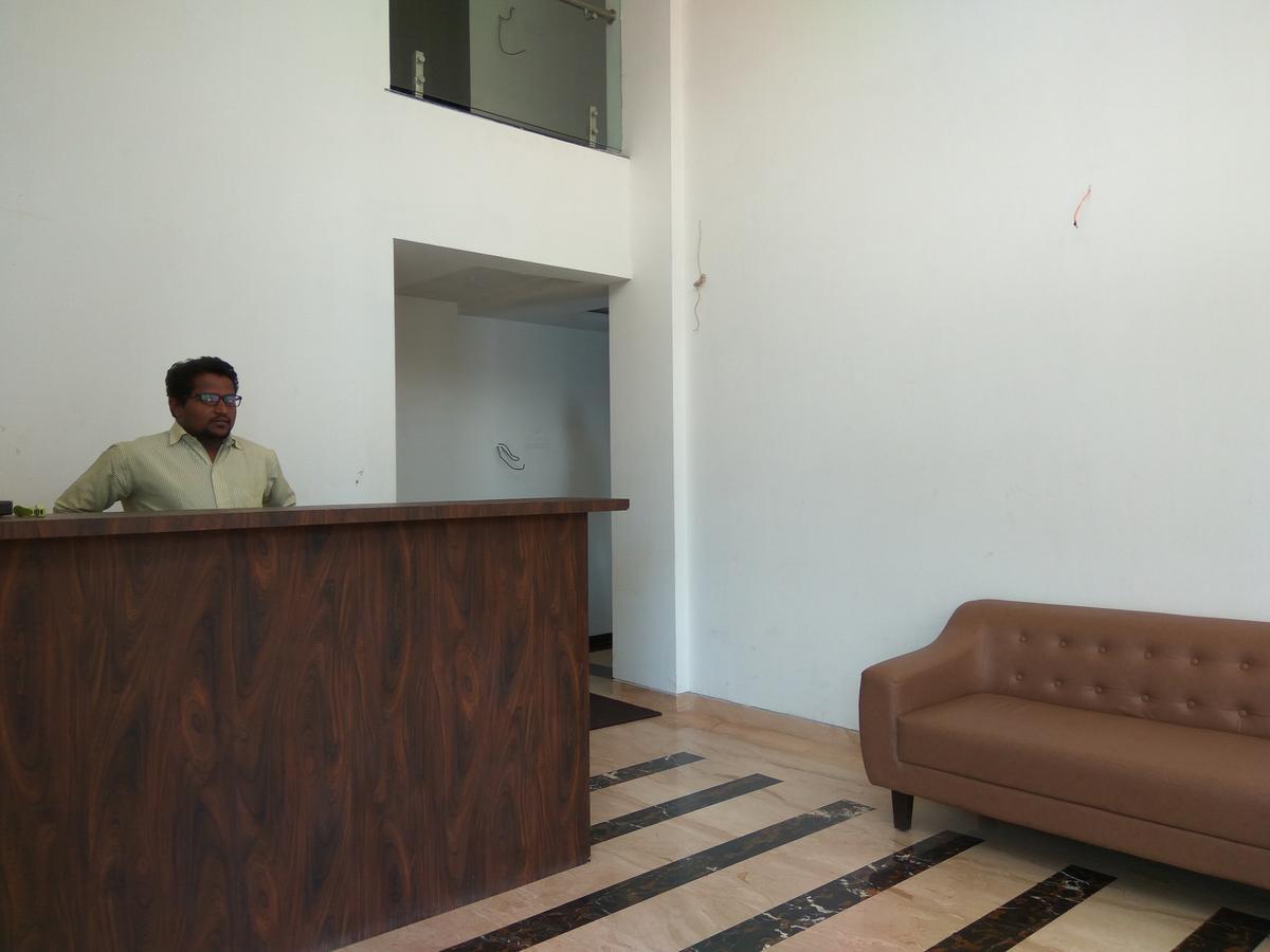 Manasi Inn 萨塔拉 外观 照片