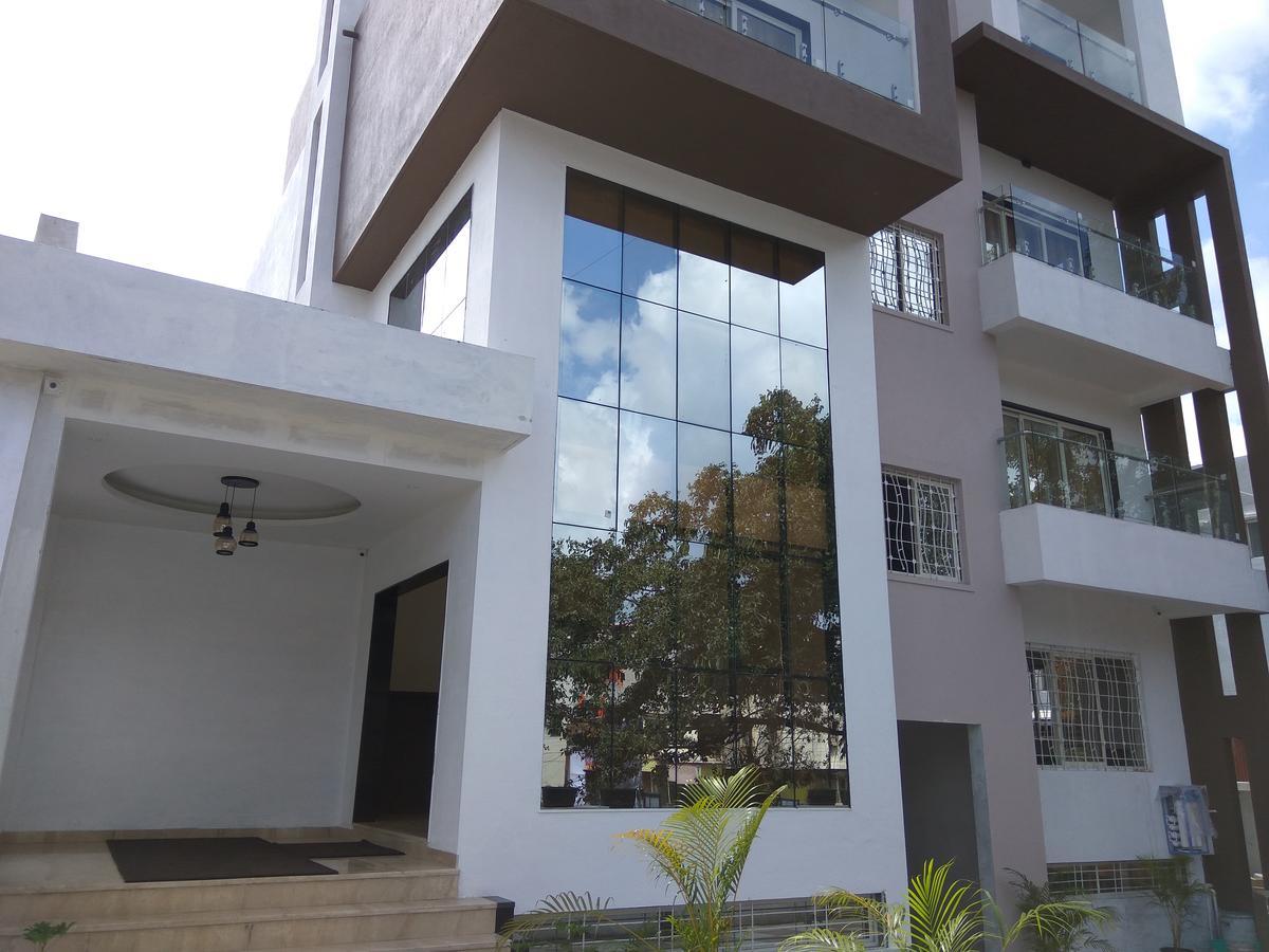 Manasi Inn 萨塔拉 外观 照片