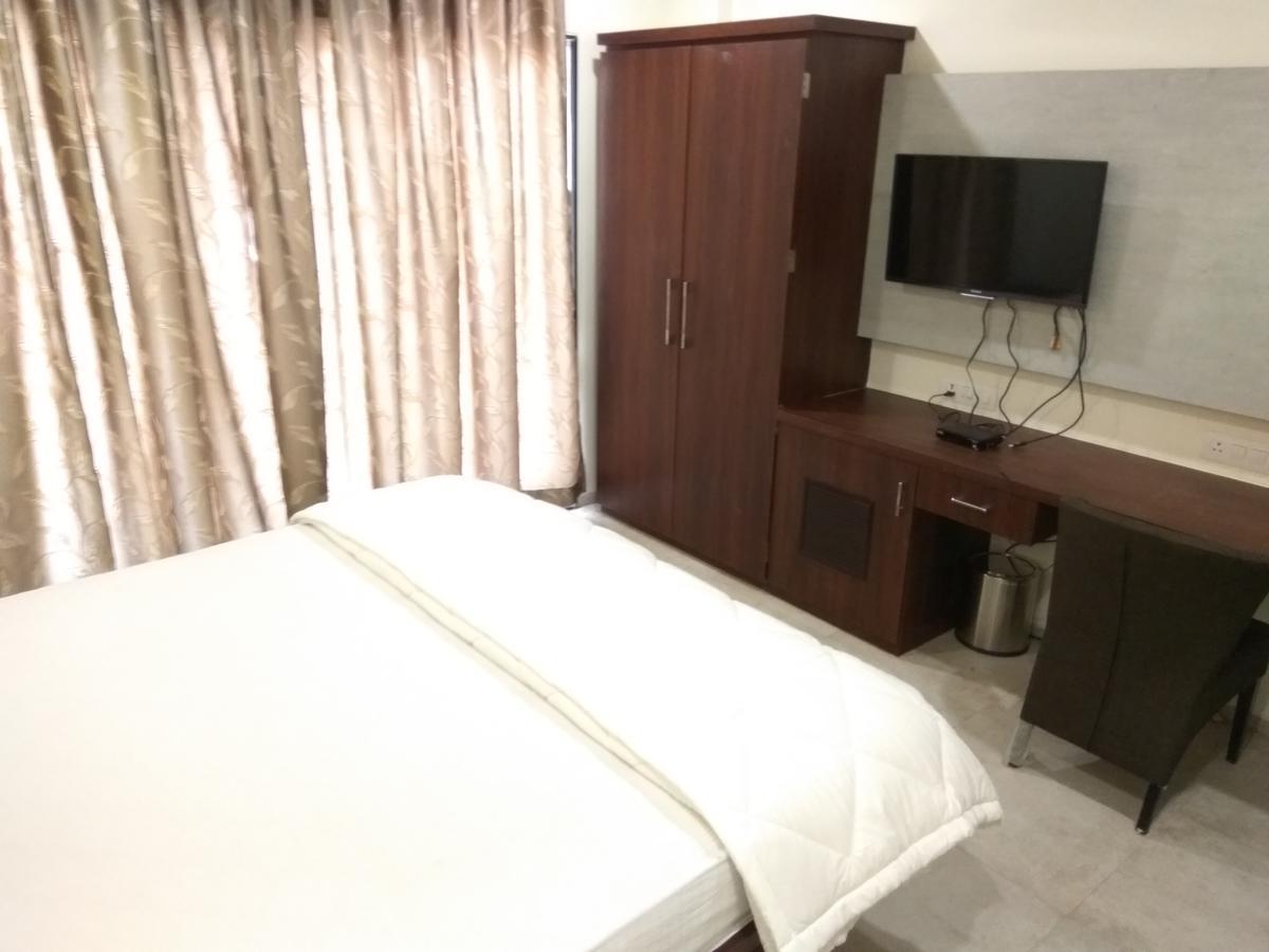 Manasi Inn 萨塔拉 外观 照片